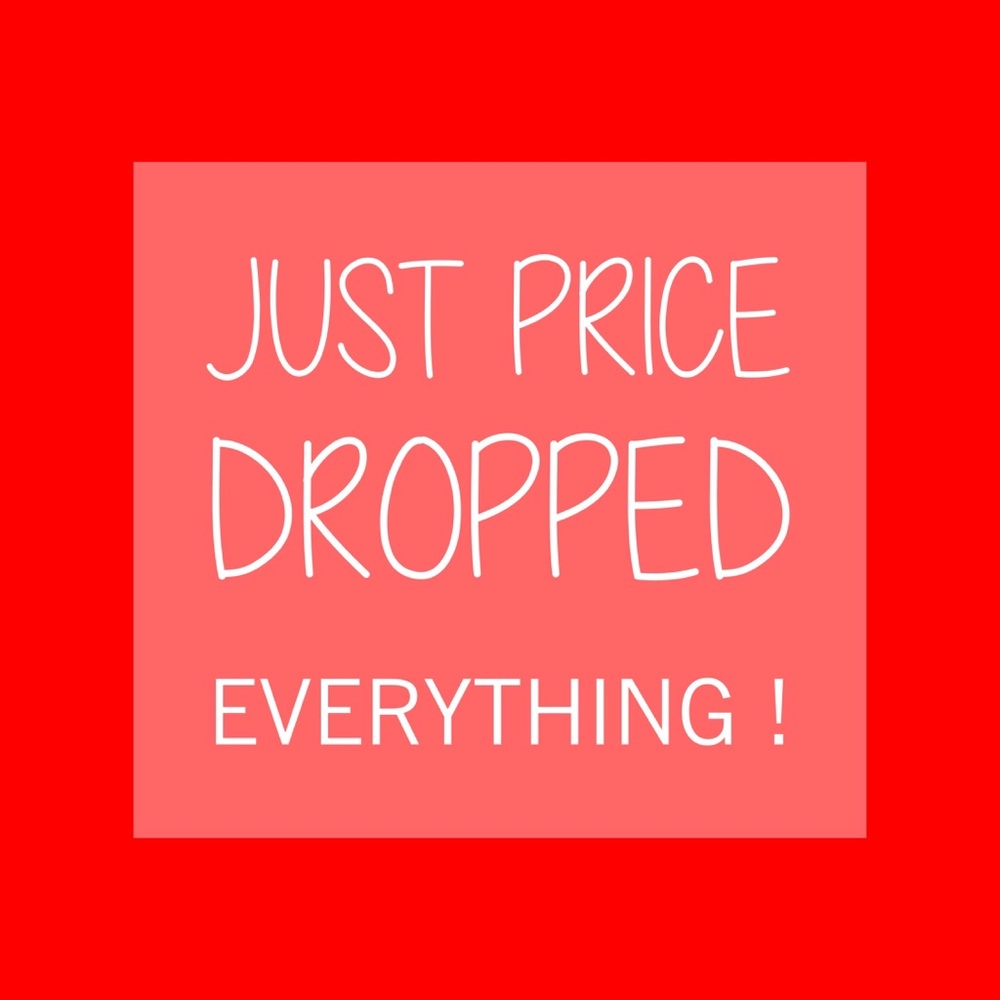 JUST DROPPED PRICED ON MY ENTIRE CLOSET!